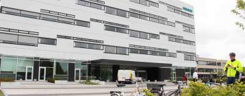 除濕干燥機、濕度控制器和循環(huán)風機設備為西門子員工快速烘干衣服