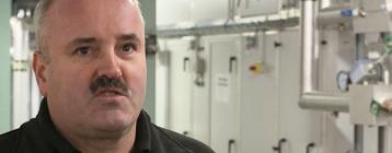 日產(chǎn)升級皮帶傳動風(fēng)機(jī)到直連嵌入式風(fēng)機(jī)，轉(zhuǎn)輪除濕機(jī)降大量能耗